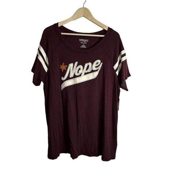 Torrid Women’s Nope Super Soft Slub Boat Neck Varsity Tee Size 2x Burgundy NWT - Picture 1 of 10